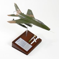 Lockheed F-100F SUPER SABRE Model Scale:1/46