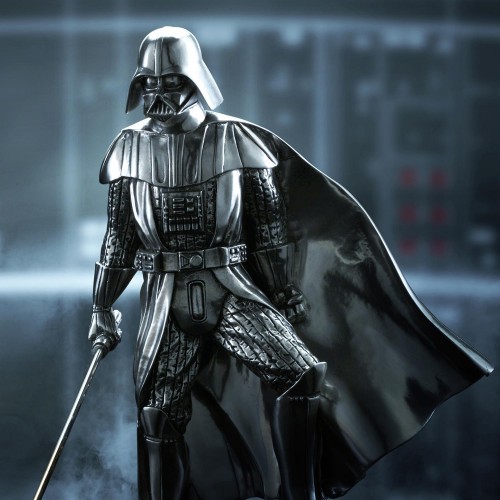 Darth Vader Figurine - Star Wars : Limited Edition Darth Vader Figurine